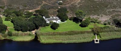 Thatched House and Prime Breede Riverfront Land - Malgas For Sale in Malgas, Swellendam